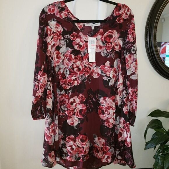 Cupcakes and Cashmere Jimmy Floral Print d… - Picture 1 of 5